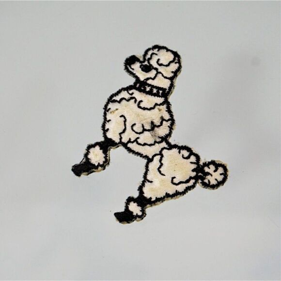 Handmade Fabric Poodle Dog Brooch Pin - Picture 4 of 4